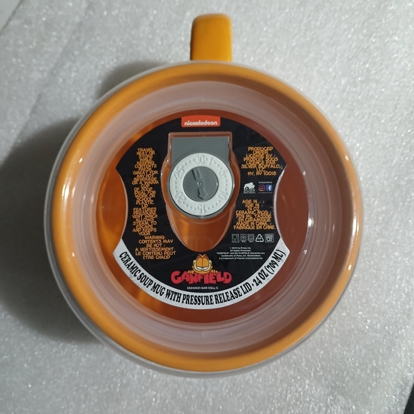 Silver Buffalo Garfield Never Trust a Smiling Cat Ceramic Soup Mug (NEW) - Picture 3 of 6